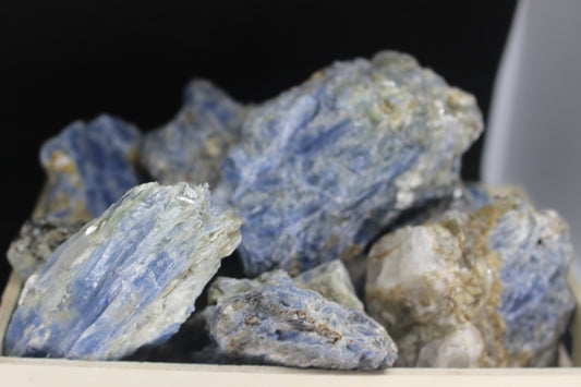 Lrg Blue Kyanite